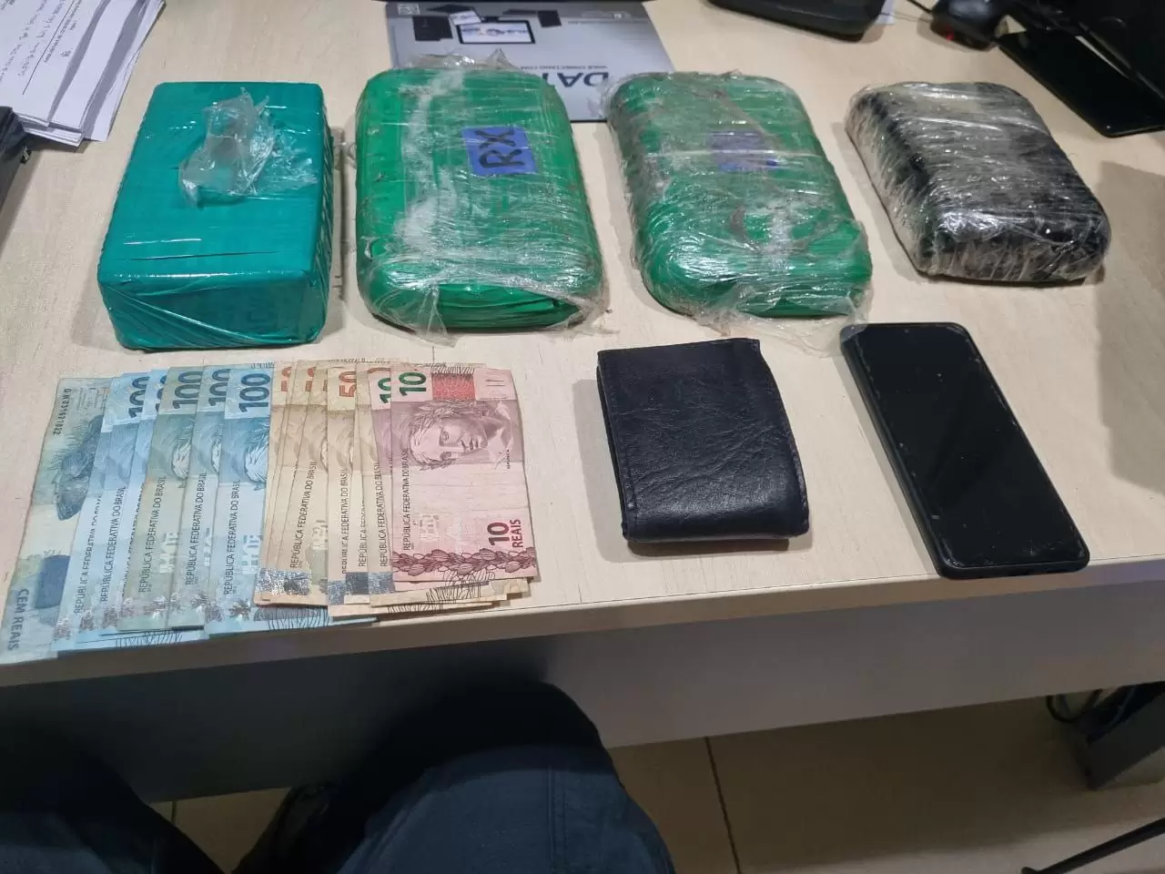 Polícia Militar apreende drogas e prende suspeito em Capanema/ PA